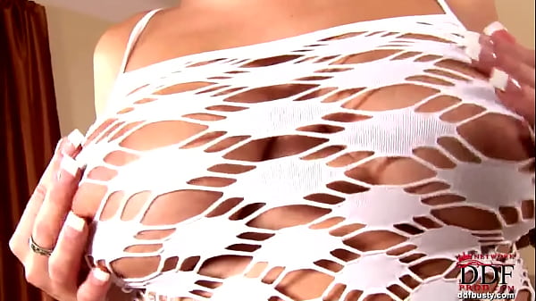 Bring back bare tit fashions 