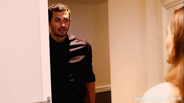 Play MP4 - Big Surprises for Charlotte Star