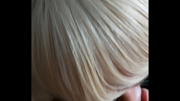 Play MP4 - Ap&oacute;s ida na farm&aacute;cia percebi que o balconista estava de pau duro e deixei meu telefone&excl; Veio me fazer uma visita j&aacute; que moro bem pertinho&excl;