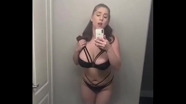 Esta Perra Es Muy Barata thumbnail