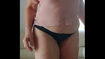 Nonton Minha Madrasta Quer Fazer V&iacute;deos Aulas De Exerc&iacute;cio! O Que Voc&ecirc;s Acham? thumbnail