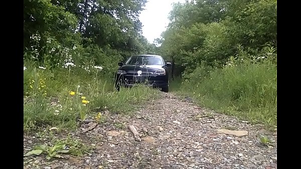 Se Masturbando Na Floresta thumbnail