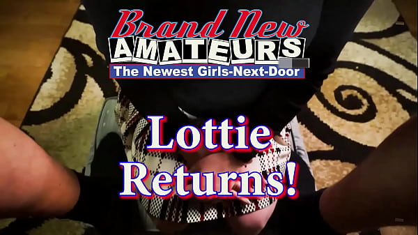 Nonton Blonde Hottie Lottie Peers Sucks A Cock And Gets Her Pussy Deeply Pounded! thumbnail