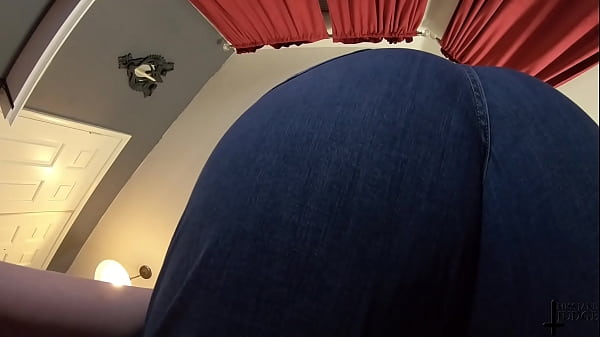 Jane Judge Findom Giantess Ass Fetish In Jeans Squashing thumbnail