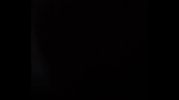 Casal paris brincando no Lush motel