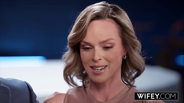 Wifey stunning hotwife fucked in threeway