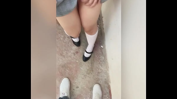 Cogiendo con colegiala putita latina en la azotea vol 2