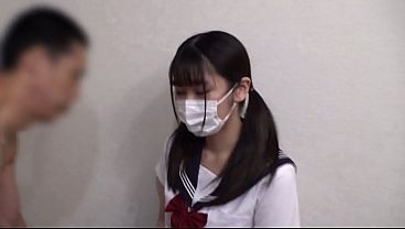 パート10 急にしゃぶるのを躊躇し出す女の子もいましたが、お小遣いを先に渡しましたのでそこは厳しくしっかりとしゃぶらせます。 thumbnail