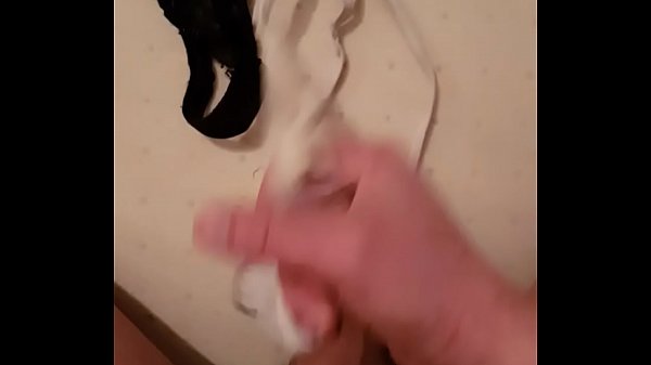 Play MP4 - Cum on my Bbw wife lingerie with Bra