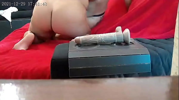 Deixei uma câmera_escondida para ver o que minha irmã e minha_mulher fazem quando vou trabalhar