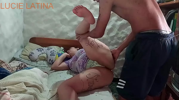 Despierto A Mi Hermanastra Con Una Rica Penetraci&oacute;n Miralo Hasta El Final thumbnail