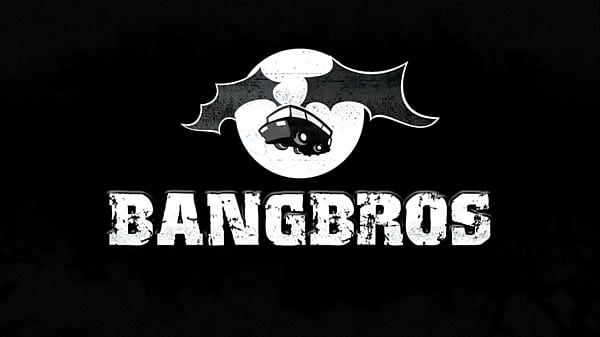 Thick ass amateur bounces on some dick