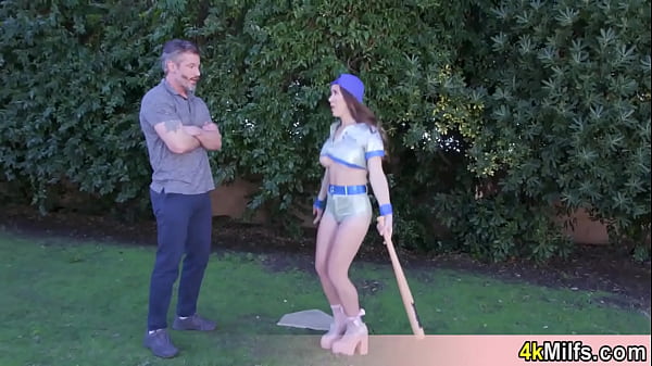 Lets learn some tricks with sporty stepma 