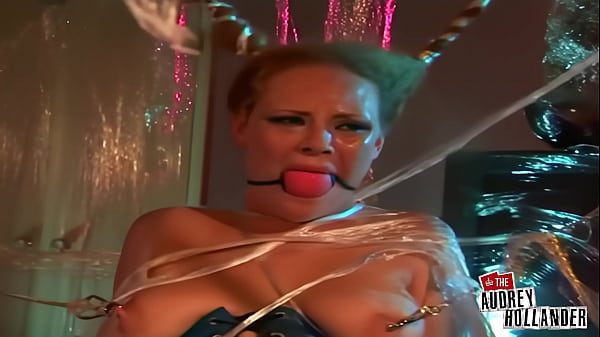 Nonton Audrey Gags As Eric&rsquo;s Dick Pounds Her Gaping Asshole! thumbnail