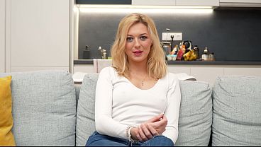 Czech babe isabella de laa casting interview