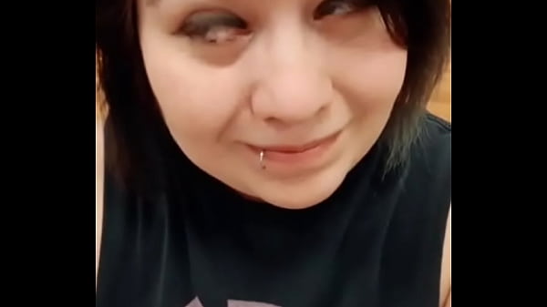 Totally normal passing through a wormhole at all 