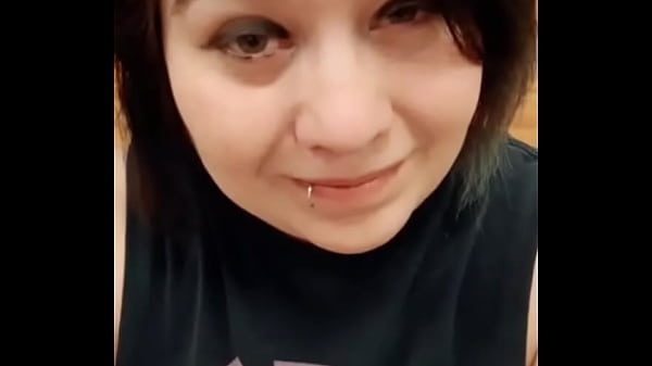 Totally normal passing through a wormhole at all 