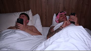 Nonton We Double Penetrate Our Step Cousin Vaginally, She Gets Into Bed - Skit Doll thumbnail