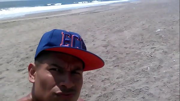 Cachando En La Playa thumbnail