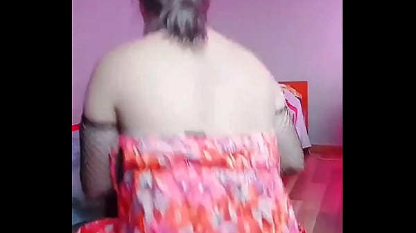 Play MP4 - BiG TiTS HOT LADYBOY SEXY NATURAL SHEMALE BOOBS