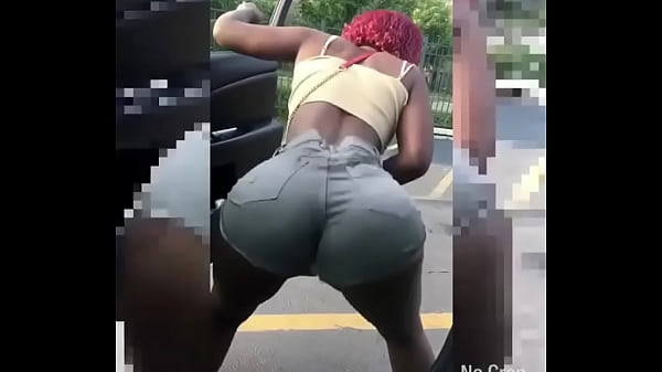 Play MP4 - She shakes it like a salt shaker