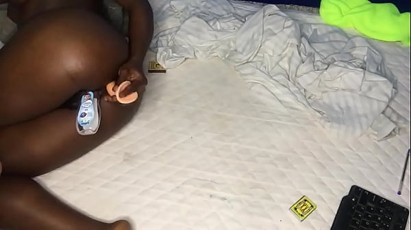 Watch mecum massively after using dildoin bothholes