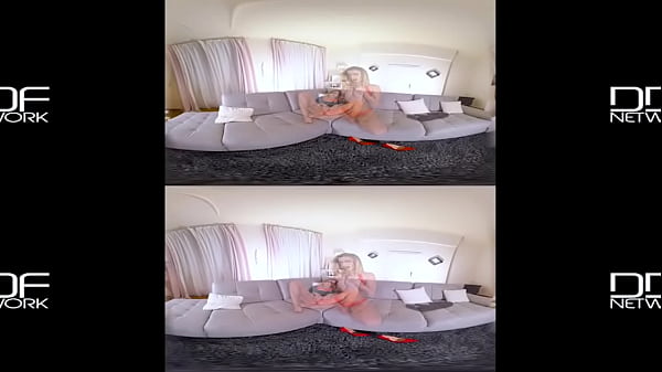 Leggy sexy brunette makes you wanna cum on feet 