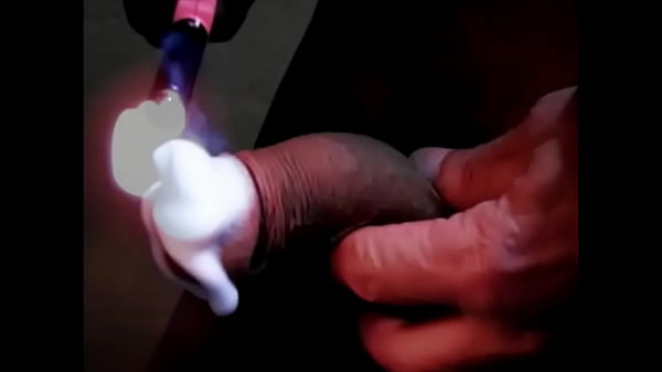 Play MP4 - 陰茎亀頭丸焼き