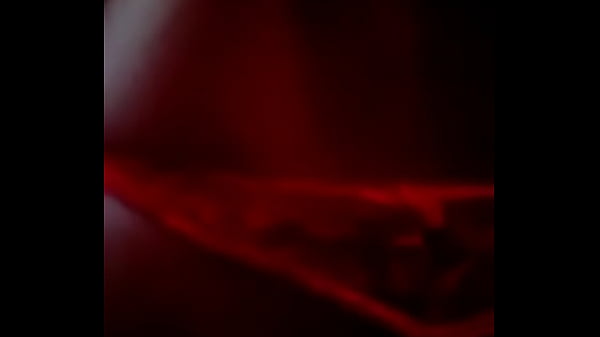 Putita bailando en hilo