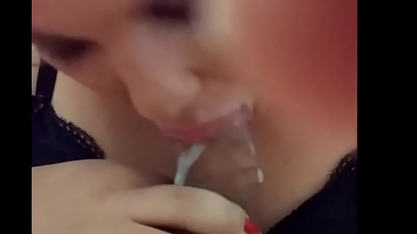 Play MP4 - Gabriela Stokweel - Gozadas na boca da Especialista em Sexo oral