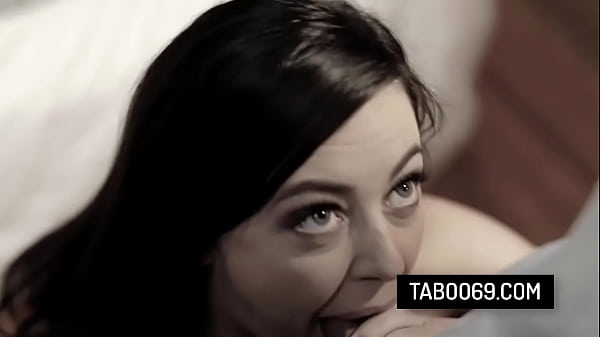 Hornystepsister Whitney Wright puts_carrot up to herass just to convince her stepbrother tofuck her