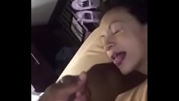 Play MP4 - The fishnet slut