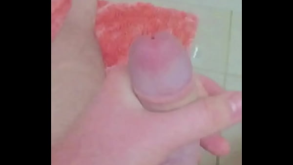 Play MP4 - cumshot In slow mo