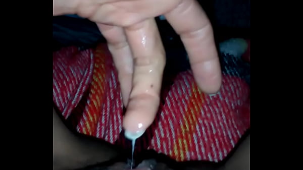 Safada toda meladinha de tes&atilde;o 