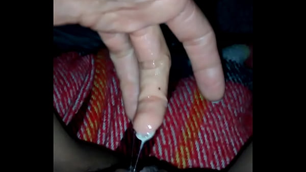 Play MP4 - Safada toda meladinha de tes&atilde;o