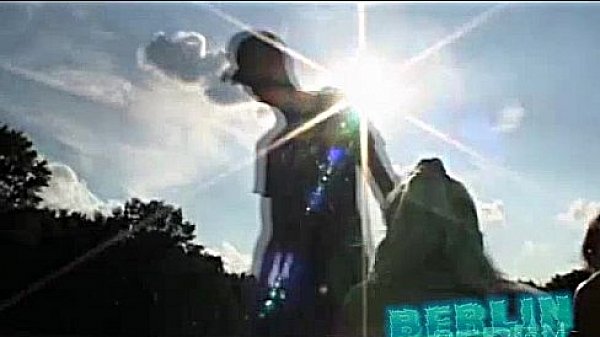 Nonton European Blonde Banged On A Monument thumbnail