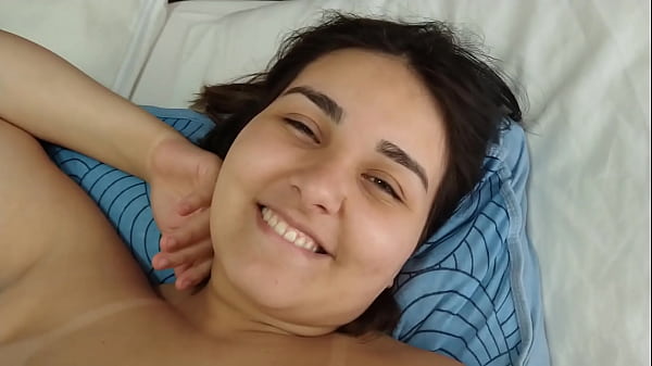 Oferecendo a minha esposa novinha ninfetinha gravida para outros machos