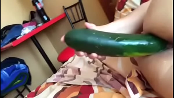 Nonton Trim.c9d859b5-e741-4799-8152-d51064ab943b.mov thumbnail