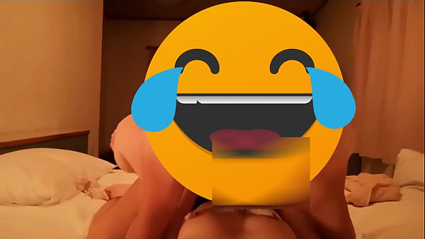 Play MP4 - 今回は生足正常位で突きまくった