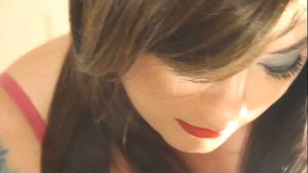 Play MP4 - BBW Mistress Tina Snua Tip To Tail's 2 Cork Cigarettes Close Up