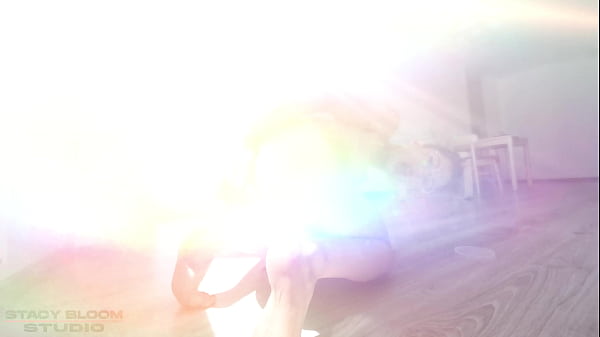 Prolapse Stacy Bloom Blooming in the Morning Sunshine - quick fisting session. 