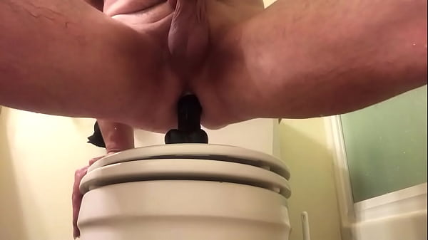 Play MP4 - Having fun with my bbc toy