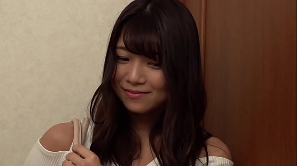 普段は清純でとても優しく可愛らしい女性だが実はド淫乱痴女だった。痴女 フェラモノ 美女 巨乳、素人、覗き、人妻、女子大生、着替え、誘惑、超淫乱！ thumbnail