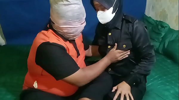 Play MP4 - Indonesia Female security guard's pussy full licked and fucked until cum&period; memek satpam wanita dijilat dan dientot sampai muncrat Jago jilmek - update