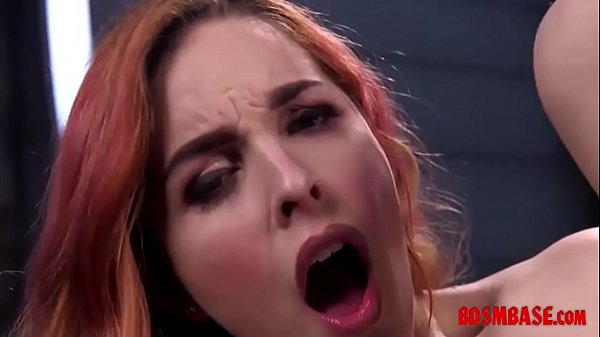 Redhead gets machine fucked 