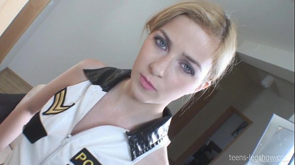 Instagram_account_hottybabespics Abigaile_Policewoman Footjob