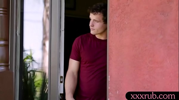 Play MP4 - Sexy MILF India Summer blowjobs hard dick outdoors