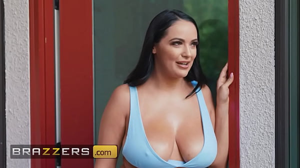 I Spy The Slut / Brazzers/ Enter XVPROMO 