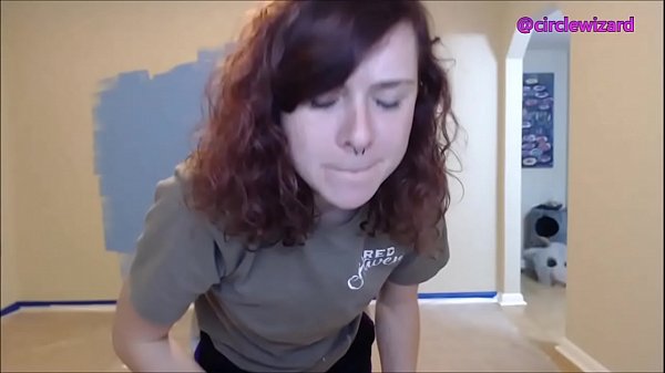 Nonton Sexy Chick thumbnail