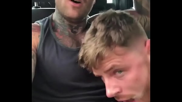 Play MP4 - Loiro Chupando Piroca